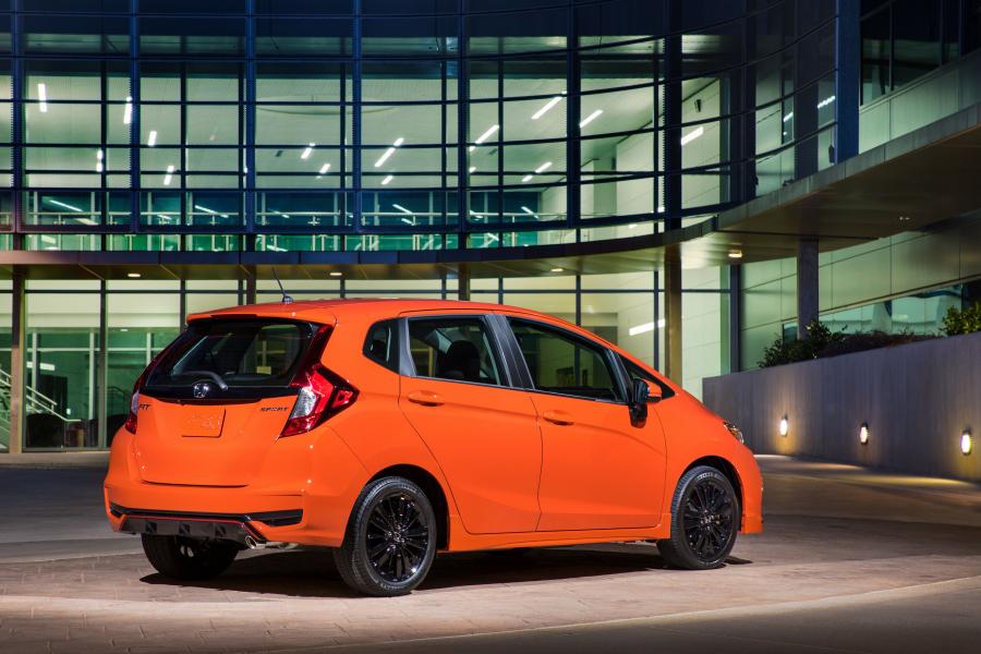  Honda Fit Sport 2017 года  (NA) (фото 29 из 71)